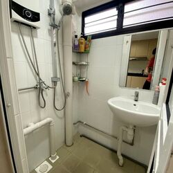 Blk 42 Holland Drive (Queenstown), HDB 3 Rooms #581700321